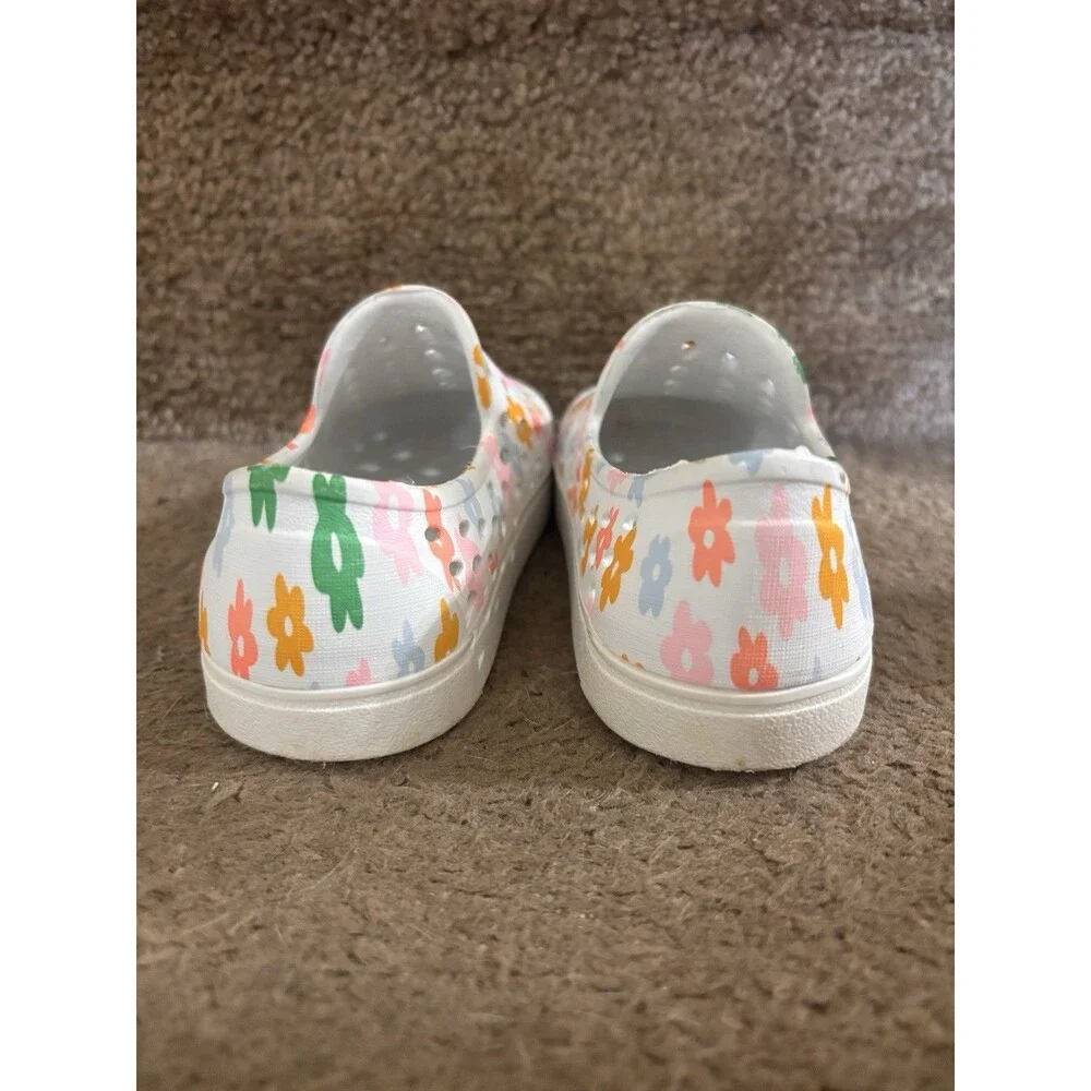 Girls Old Navy Multicolored Water Shoes Kids Size 6 Floral White
